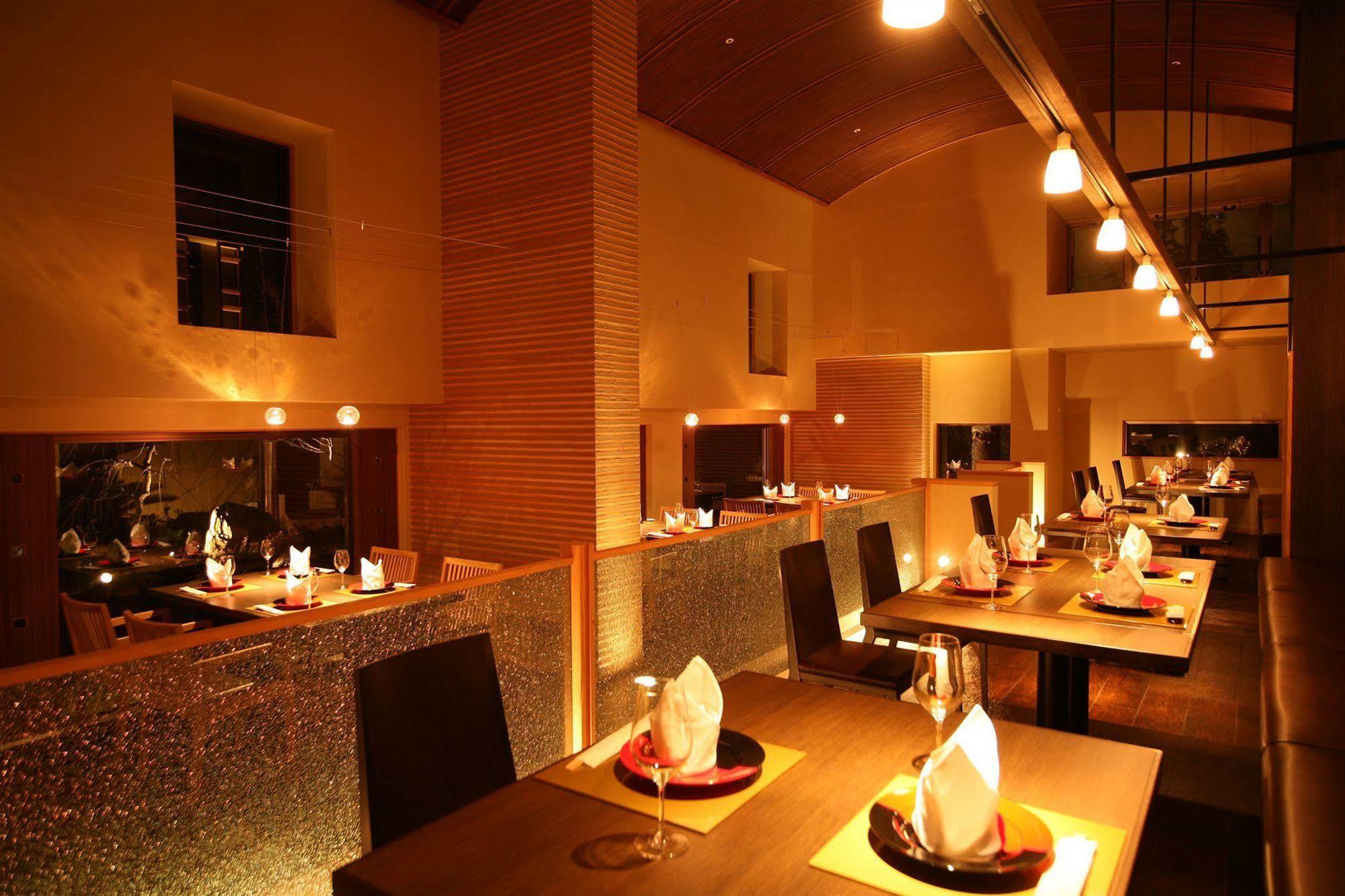 Amahara Hotel Sumoto Екстериор снимка