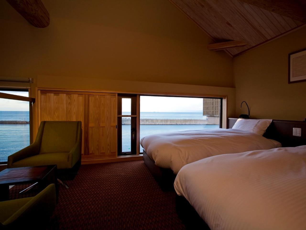 Amahara Hotel Sumoto Екстериор снимка
